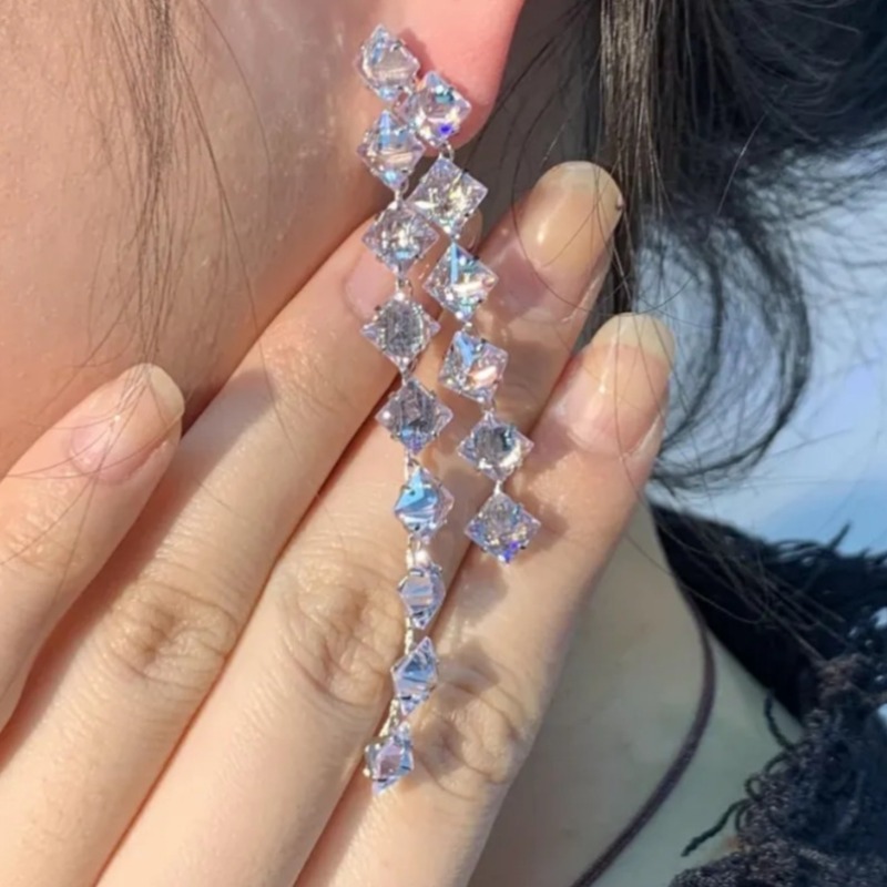Shiny Cut Synthetic Zirconia Pendant Earrings